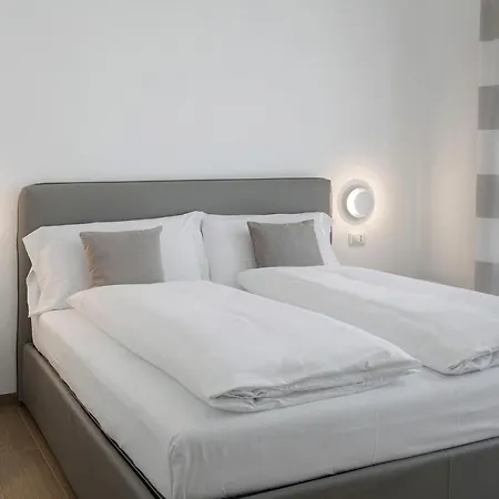 Apartament Relais Betty App Arale 2 *